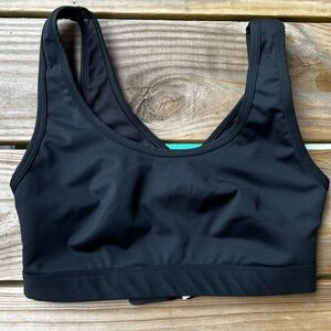 Offline by aerie black medium non padded criss cross back sports bra